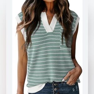 Dokotoo Women's Green & White Collared V-neck Short Cap Sleeve Top. 2XL. NWT.